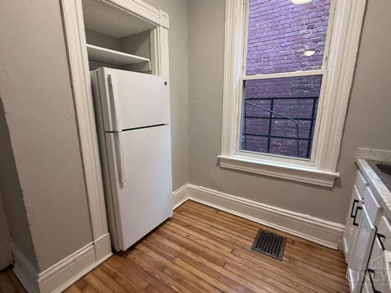2309 W Clifton Avenue, Cincinnati, OH 45219 Photo 5