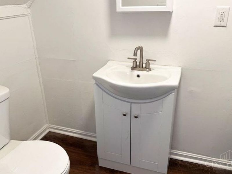 2309 W Clifton Avenue, Cincinnati, OH 45219 Photo 7