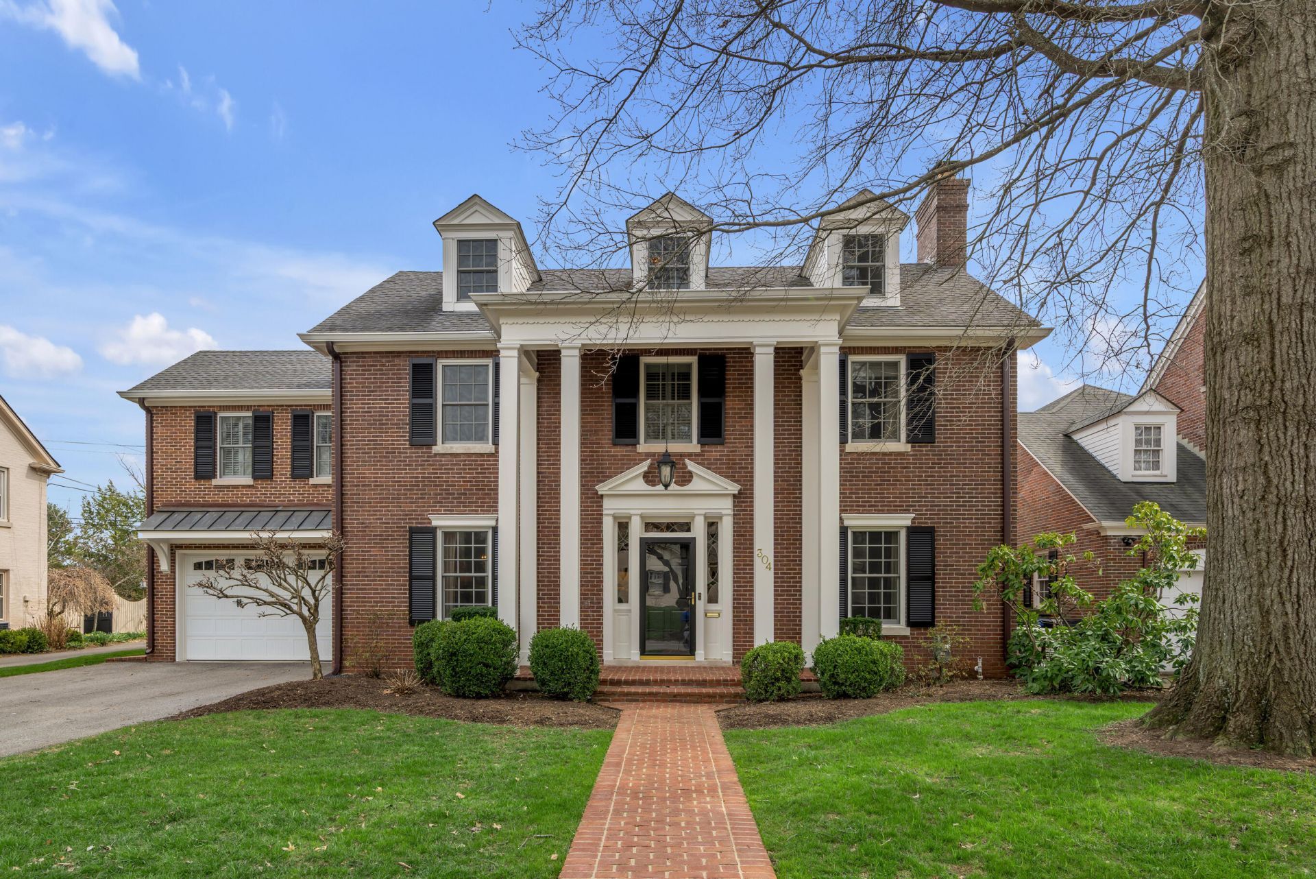 304 Holiday Road, Lexington, KY 40502