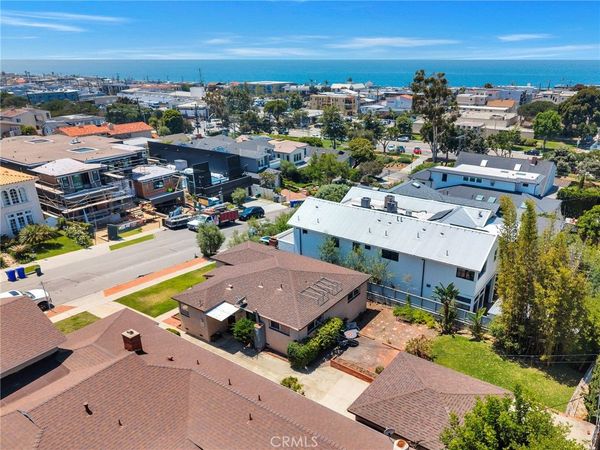 525 17th, Manhattan Beach, CA 90266