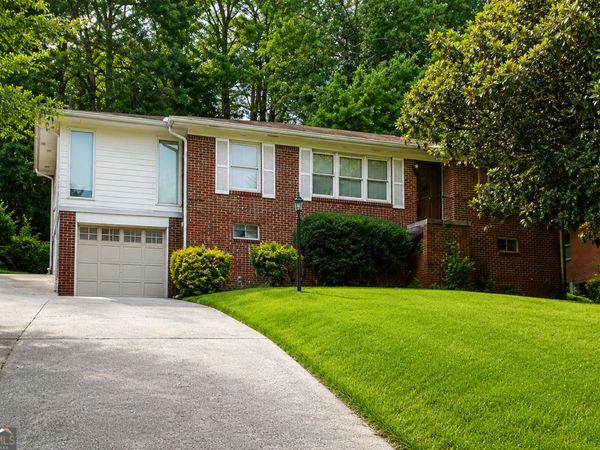 2732 Oldknow Drive NW, Atlanta, GA 30318