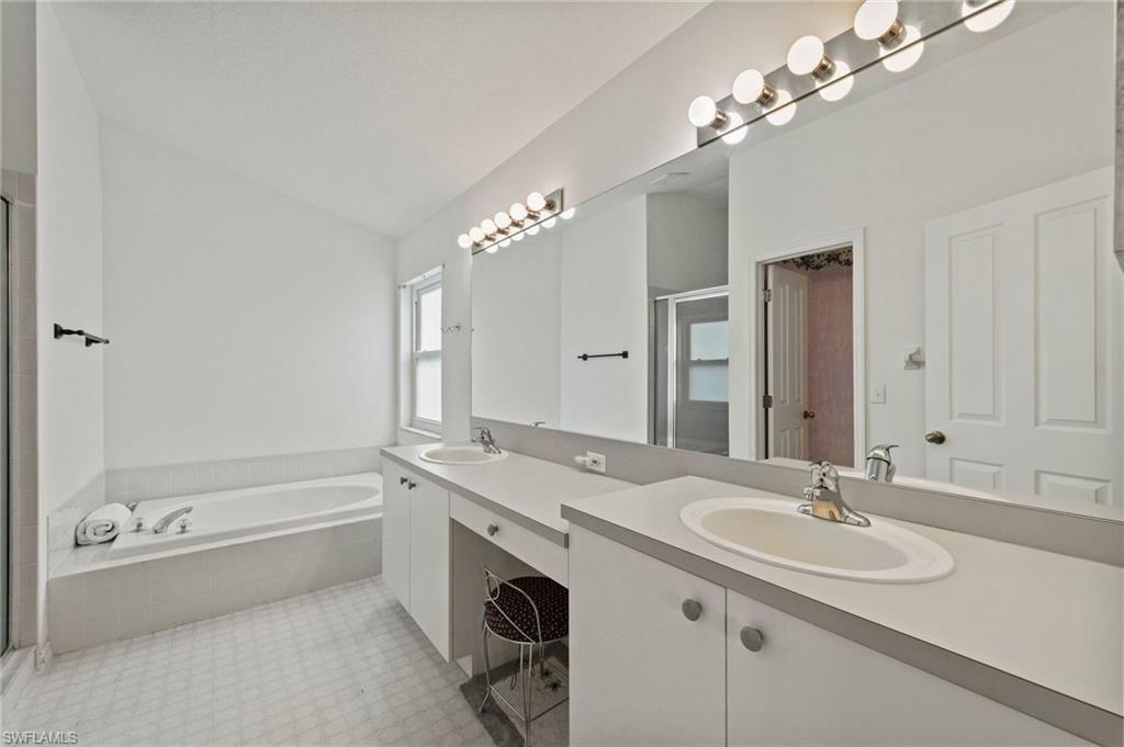 1520 Honor Ct, Lehigh Acres, FL 33971 Photo