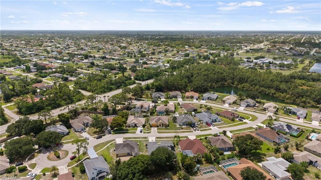 1520 Honor Ct, Lehigh Acres, FL 33971 Photo