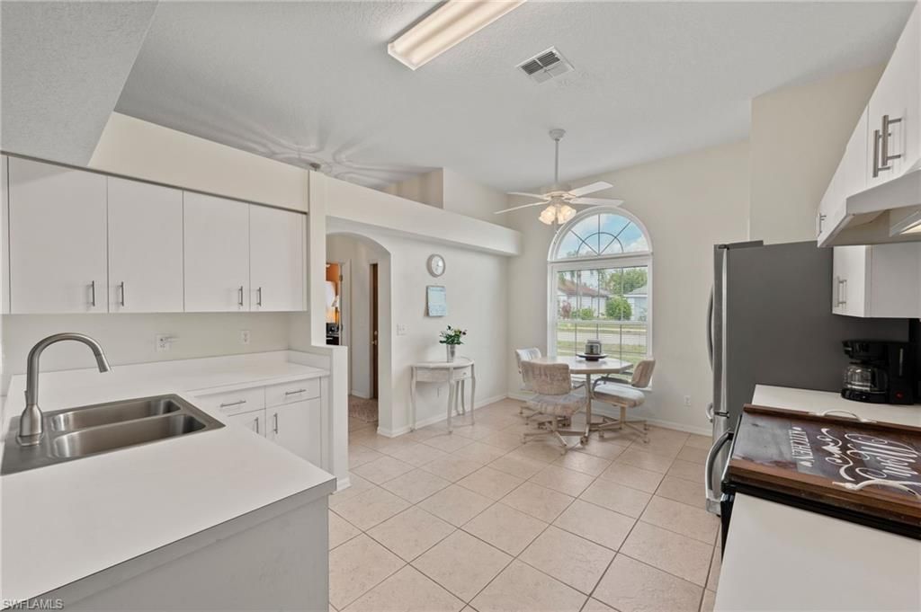 1520 Honor Ct, Lehigh Acres, FL 33971 Photo