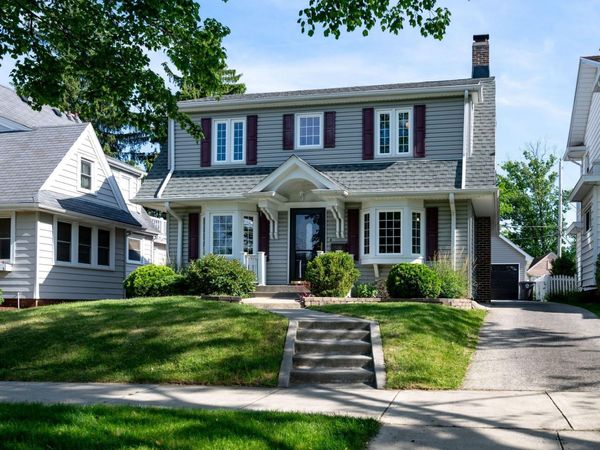 910 Pasadena Drive, Fort Wayne, IN 46807