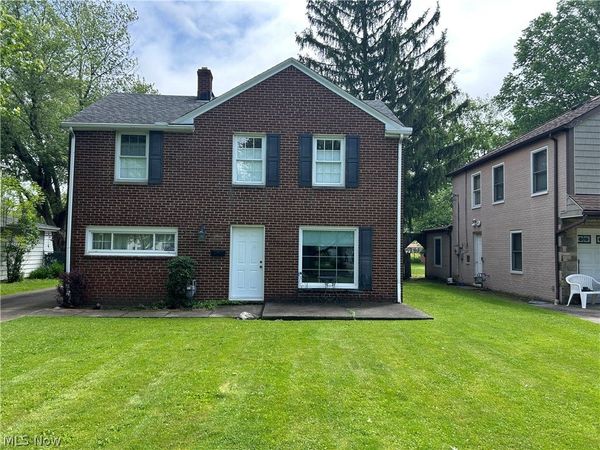 7359 Parma Park Boulevard , Parma, OH 44130
