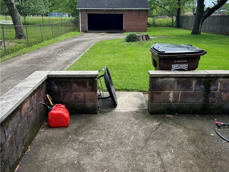 7359 Parma Park Boulevard, Parma, OH 44130 Photo 37