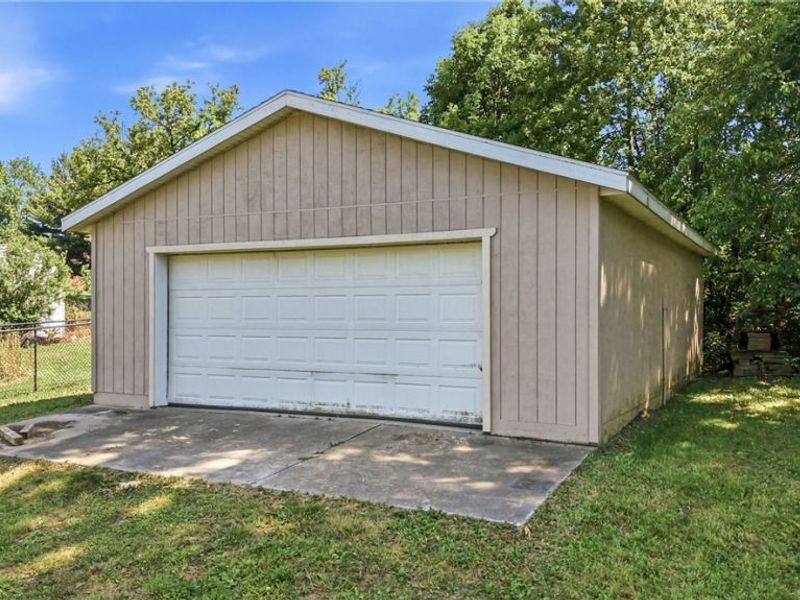 1795 Allen Drive, Salem, OH 44460 Photo 3