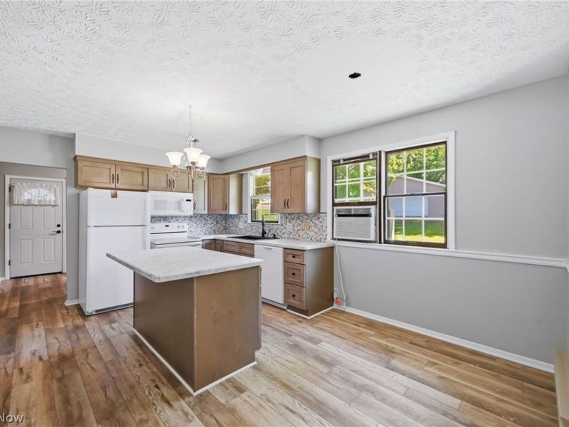1795 Allen Drive, Salem, OH 44460 Photo 6