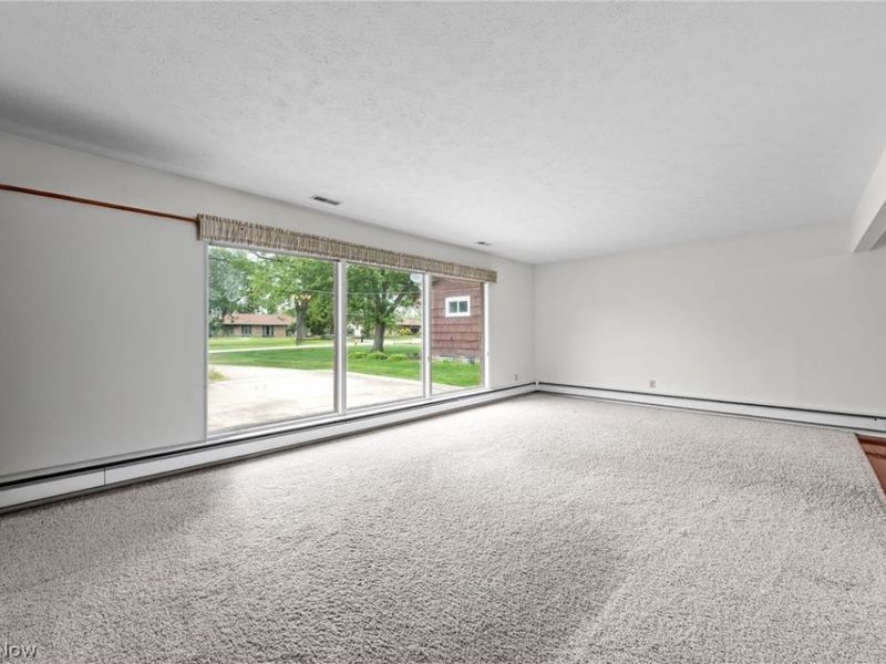 16385 Glendale Avenue , Strongsville, OH 44136 Photo 20