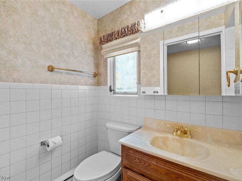 16385 Glendale Avenue , Strongsville, OH 44136 Photo 26