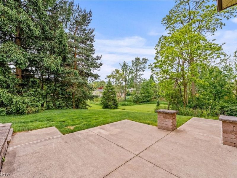 16385 Glendale Avenue , Strongsville, OH 44136 Photo 39