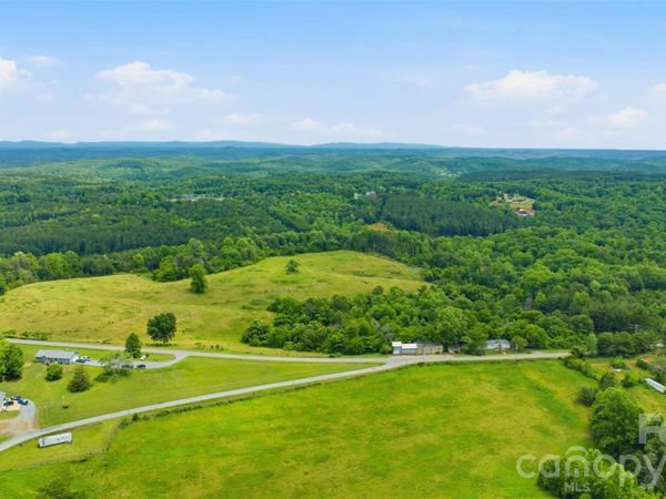 536 Pea Ridge Road , Mill Spring, NC 28756