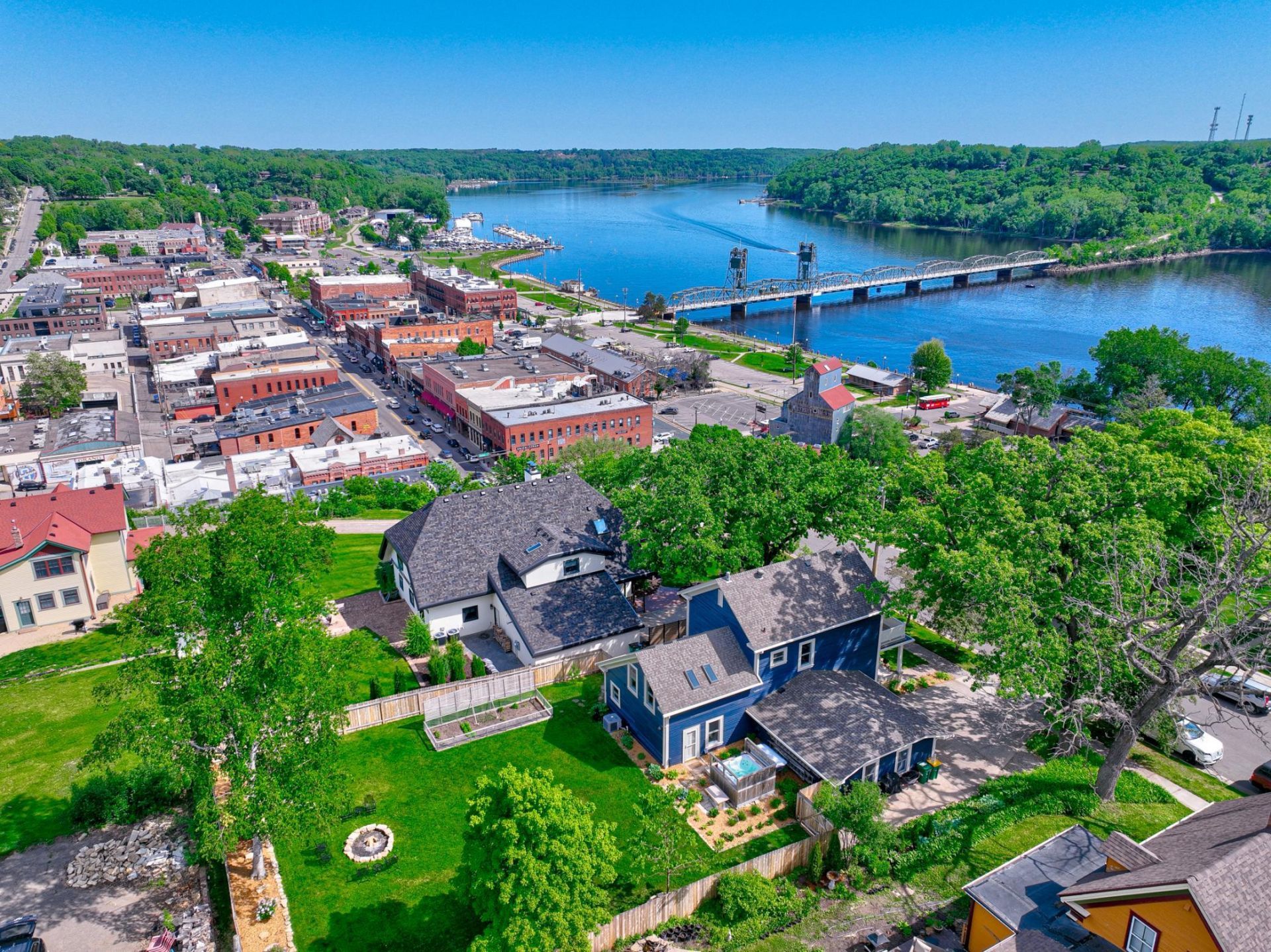 430 Broadway Street S, Stillwater, MN 55082