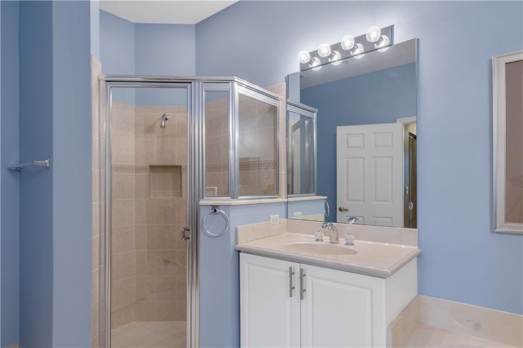 772 Middleton Drive Sw, Vero Beach, FL 32962 Photo