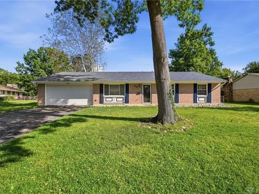 115 Lodewood Drive, Centerville, OH 45458