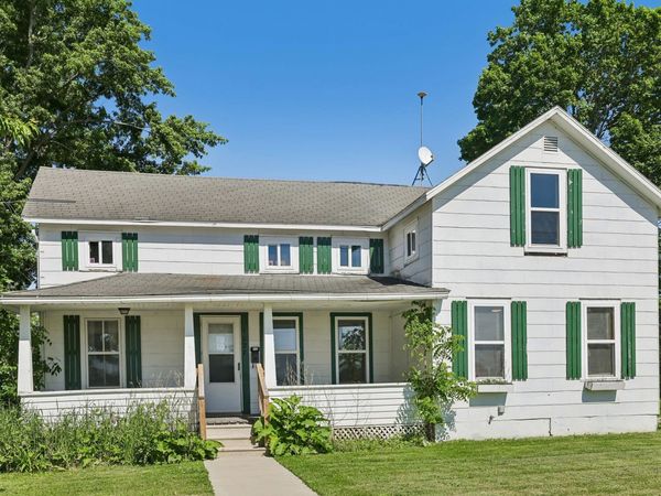 1027 Farnham Street, Columbus, WI 53925