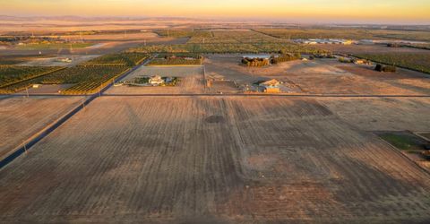 8665 La Castella, Escalon, CA 95320 Photo