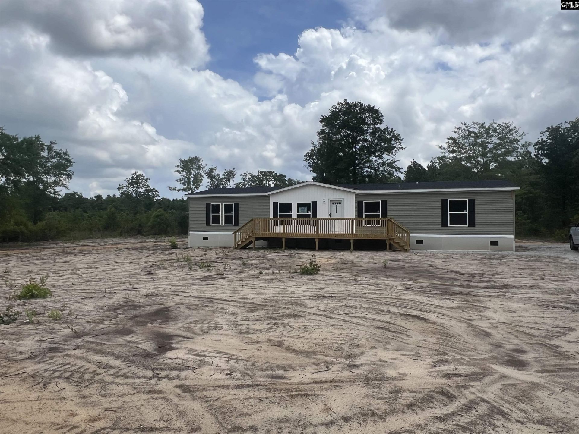 1090 Seivern Road  Photo 18