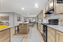 1090 Seivern Road  photo 4