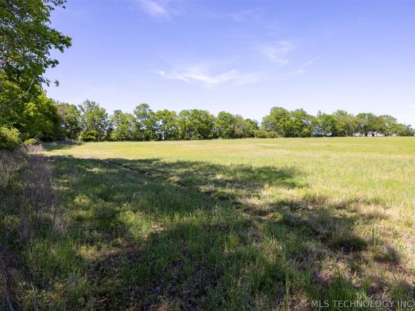26 SE Lenapah Street , Skiatook, OK 74070