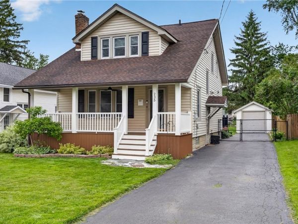 235 Homecroft Road , Syracuse, NY 13206