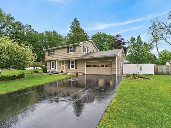 5 Sandy Hill Drive, Fairport, NY 14450