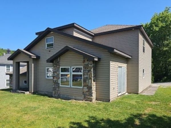 125 Church Street , Jenners, PA 15546