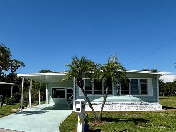 603 Pine Grove CT, NORTH FORT MYERS, FL 33917