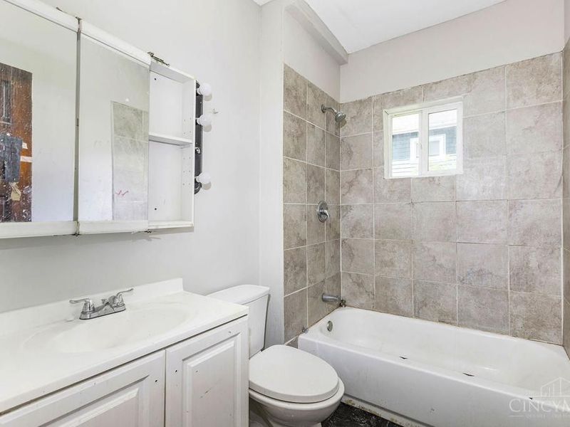 3414 Woodburn Avenue, Cincinnati, OH 45207 Photo 25