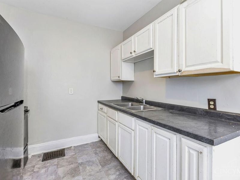 3414 Woodburn Avenue, Cincinnati, OH 45207 Photo 28