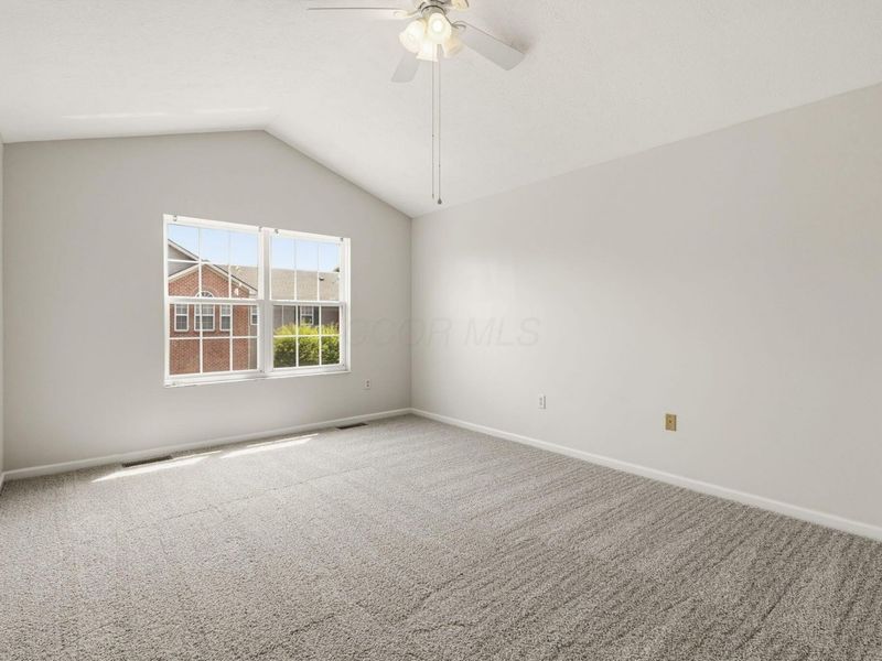 825 Mystic Pointe Drive, Lewis Center, OH 43035 Photo 15