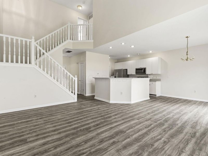 825 Mystic Pointe Drive, Lewis Center, OH 43035 Photo 8