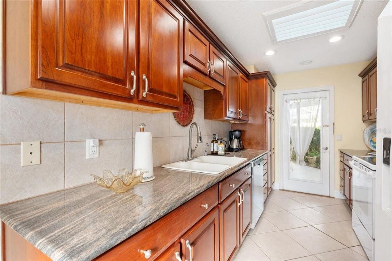 1387 Moonmist Drive , Unit G2, Sarasota, FL 34242 Photo