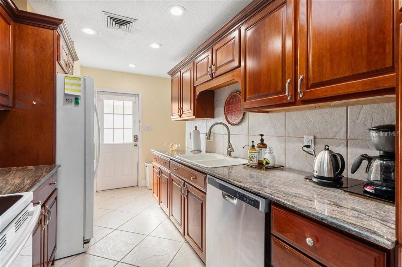 1387 Moonmist Drive , Unit G2, Sarasota, FL 34242 Photo