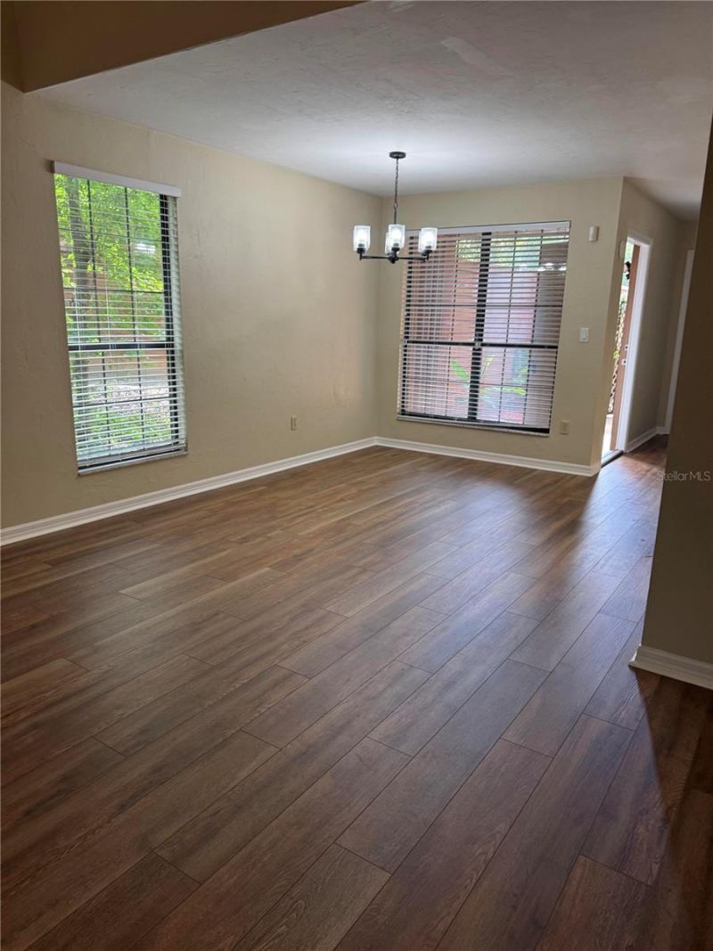 5510 SW 8th Place , Gainesville, FL 32607 Photo