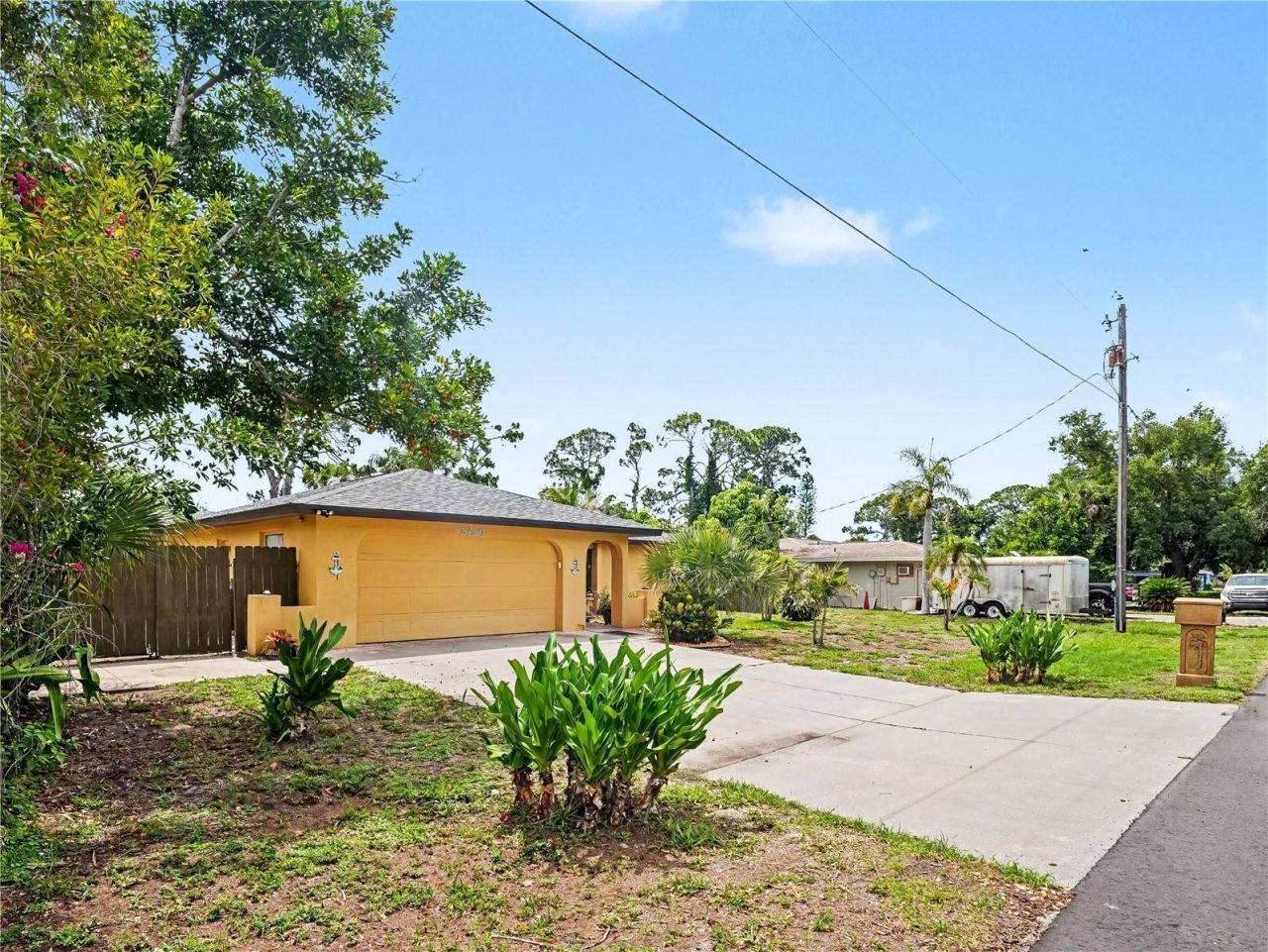 2320 Lake Shore Drive , Nokomis, FL 34275 Photo