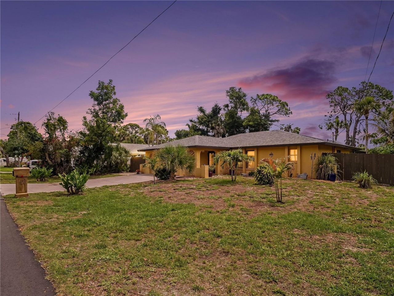 2320 Lake Shore Drive , Nokomis, FL 34275 Photo