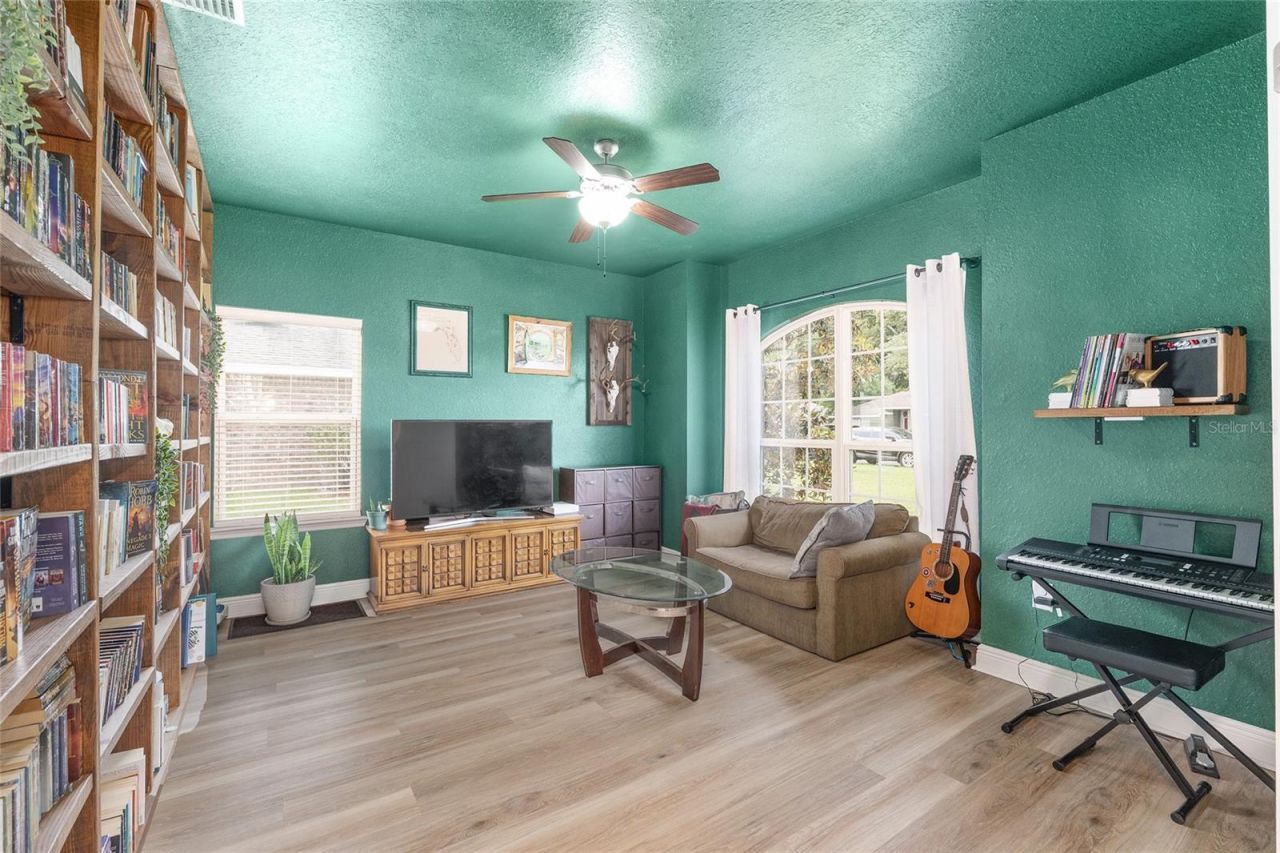 6746 SE 12th Place , Ocala, FL 34472 Photo