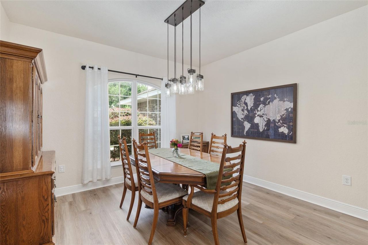 6746 SE 12th Place , Ocala, FL 34472 Photo