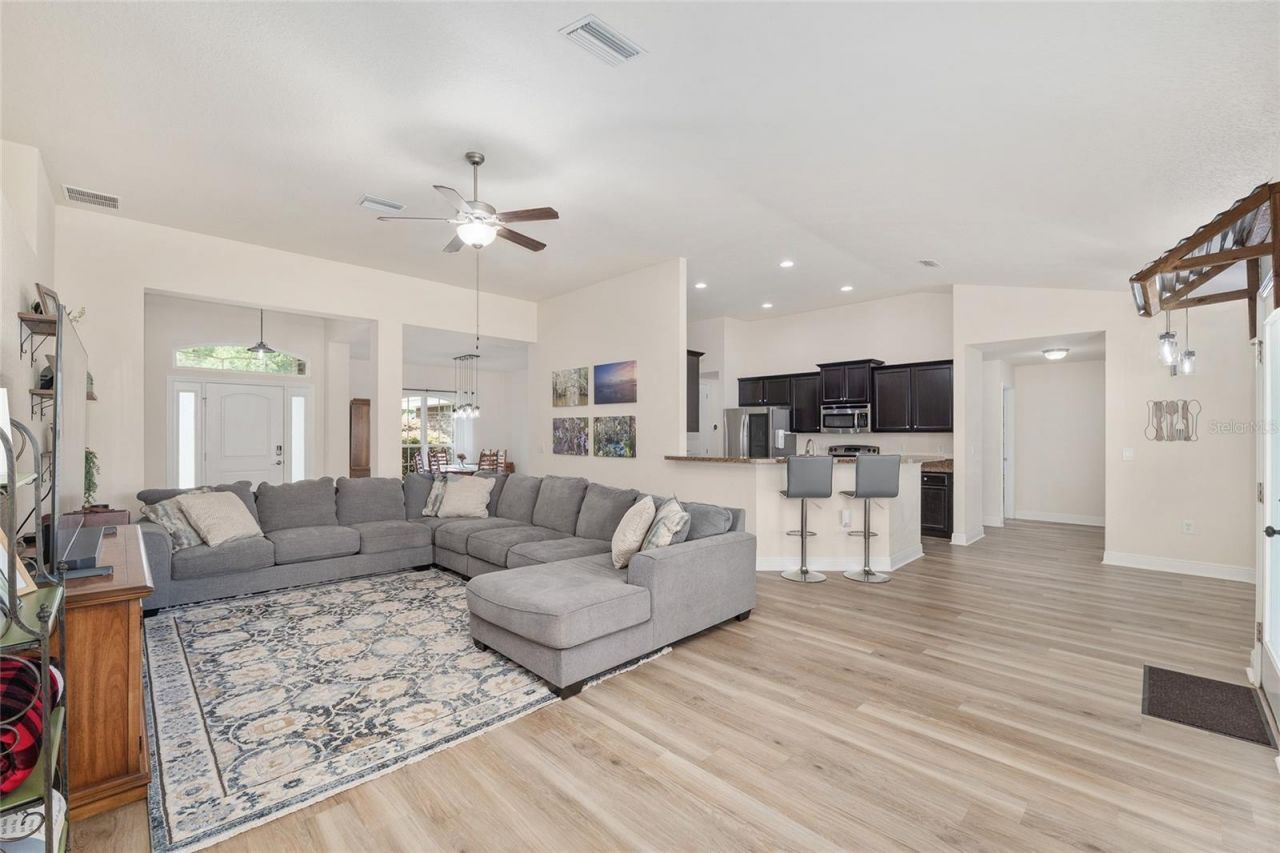 6746 SE 12th Place , Ocala, FL 34472 Photo