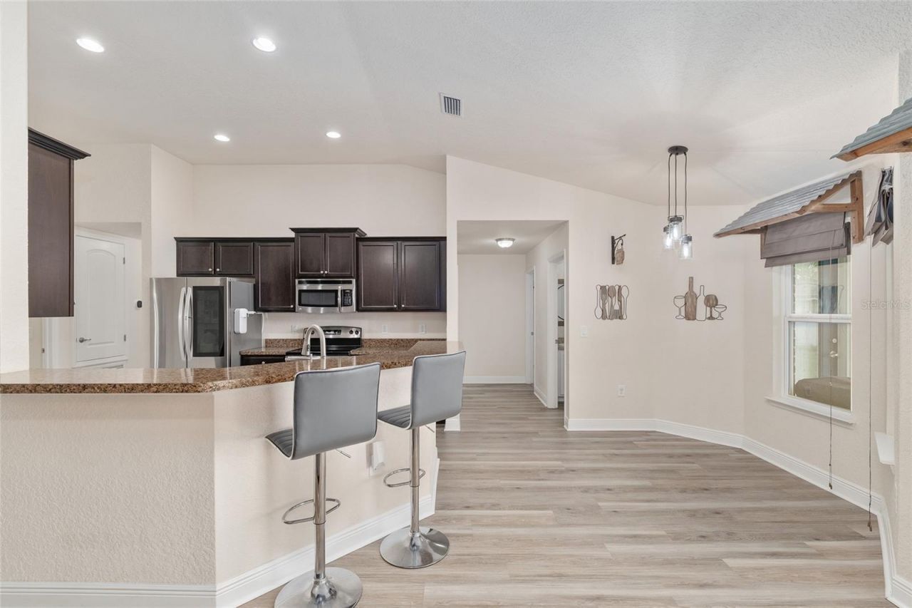 6746 SE 12th Place , Ocala, FL 34472 Photo