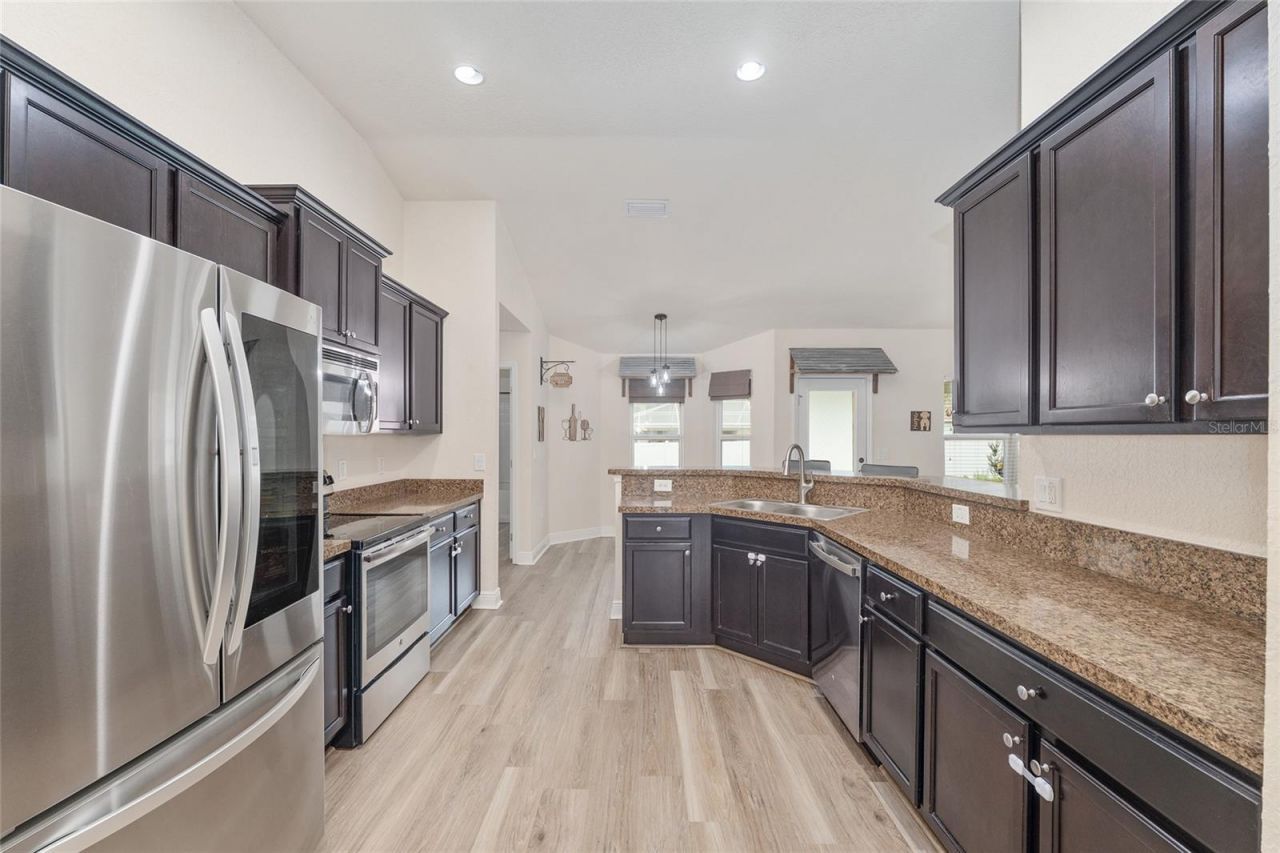 6746 SE 12th Place , Ocala, FL 34472 Photo