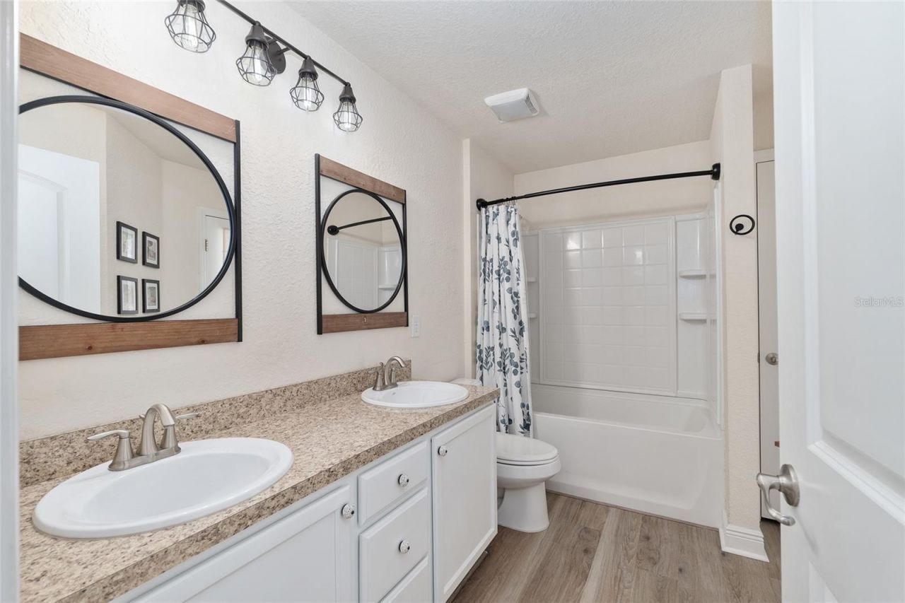 6746 SE 12th Place , Ocala, FL 34472 Photo