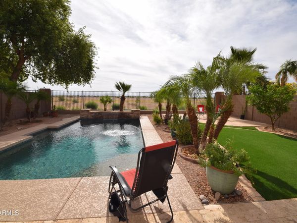 28319 N DESERT NATIVE Street, San Tan Valley, AZ 85143