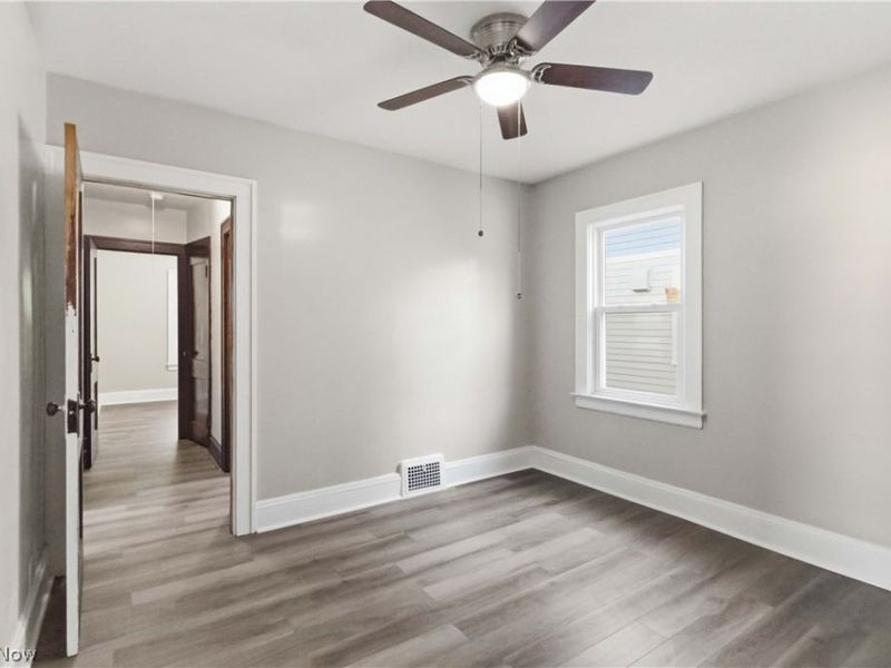 12812 Parkhill Avenue, Cleveland, OH 44120 Photo 22