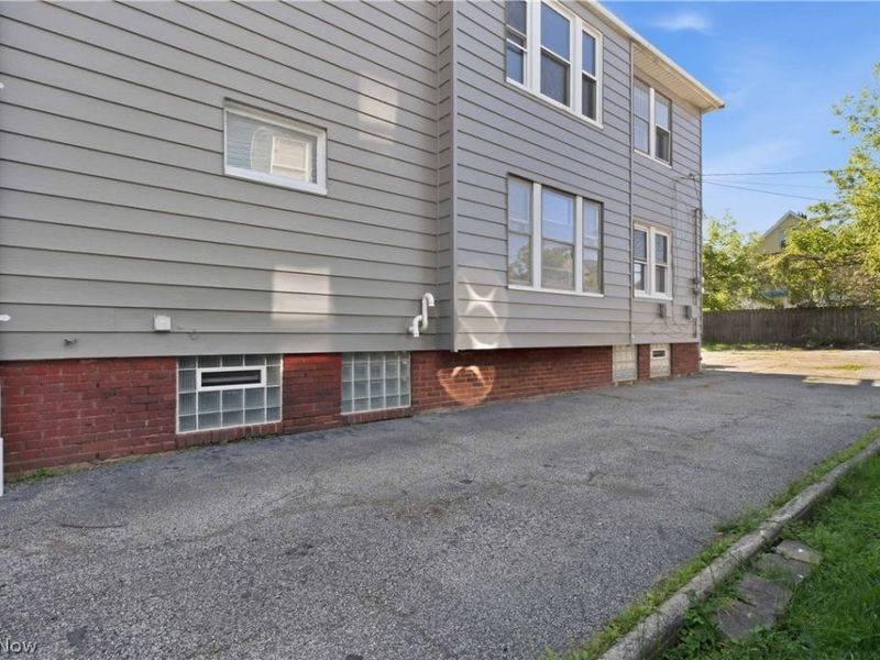 12812 Parkhill Avenue, Cleveland, OH 44120 Photo 41