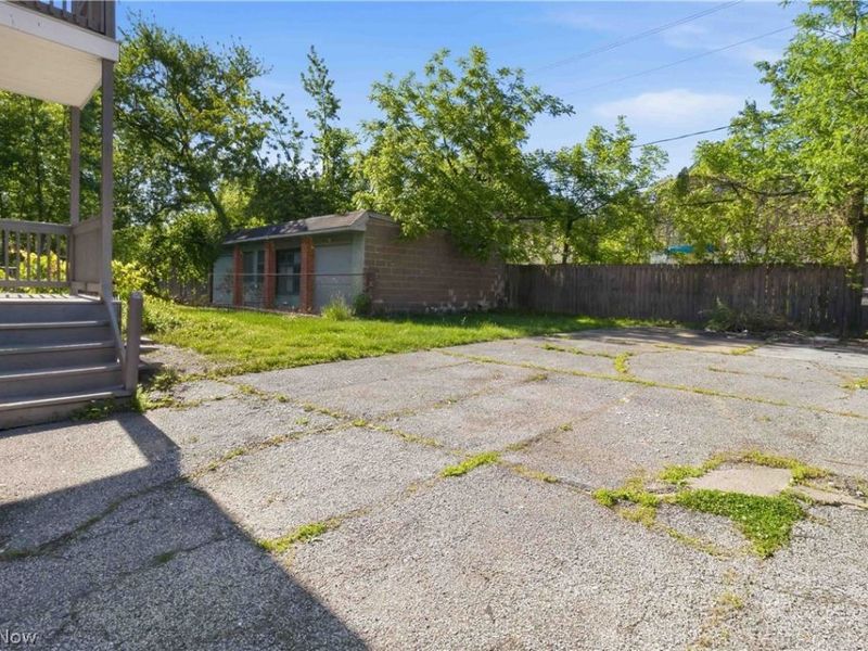 12812 Parkhill Avenue, Cleveland, OH 44120 Photo 42