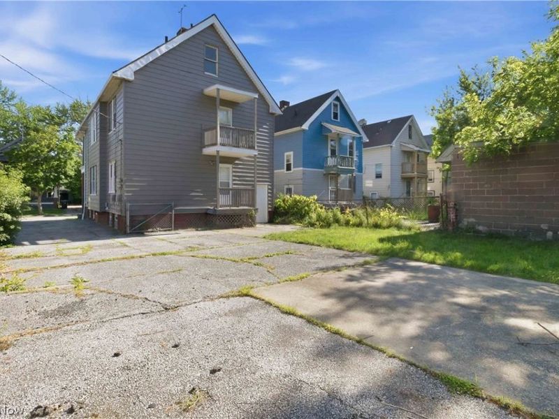 12812 Parkhill Avenue, Cleveland, OH 44120 Photo 43