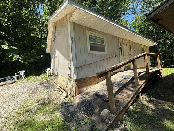 63327 Pisgah Road , Quaker City, OH 43773